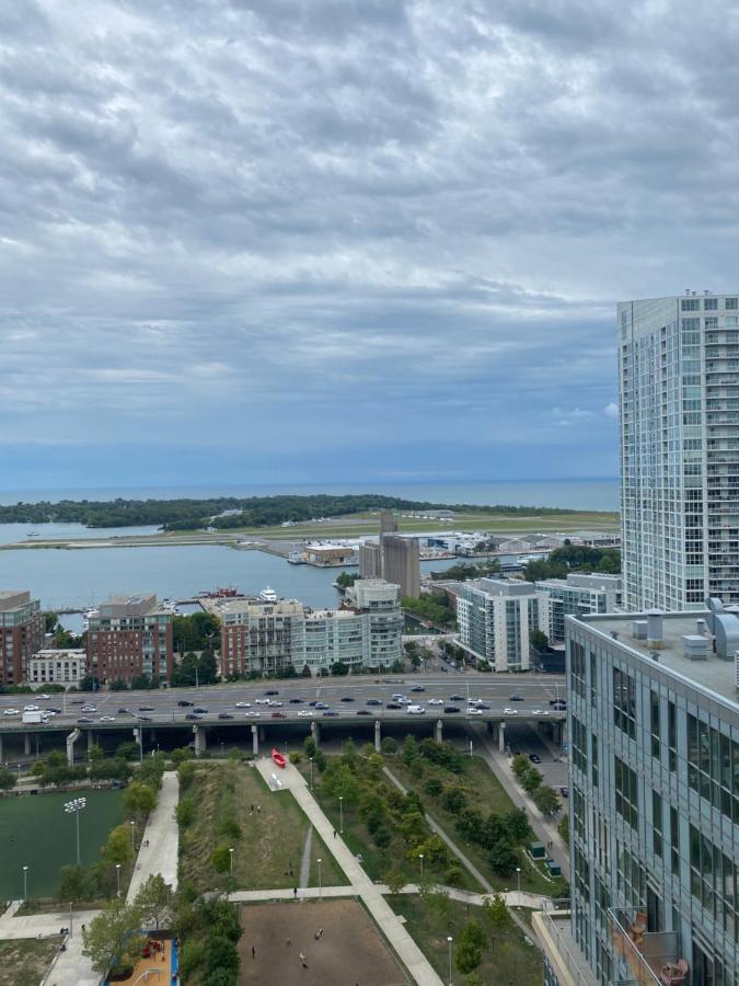 Toronto Downtown Luxurious Stylish 3 Bedroom 3 Bath 2 Balconies Near Rogers Centre Lakeview Condo Bagian luar foto