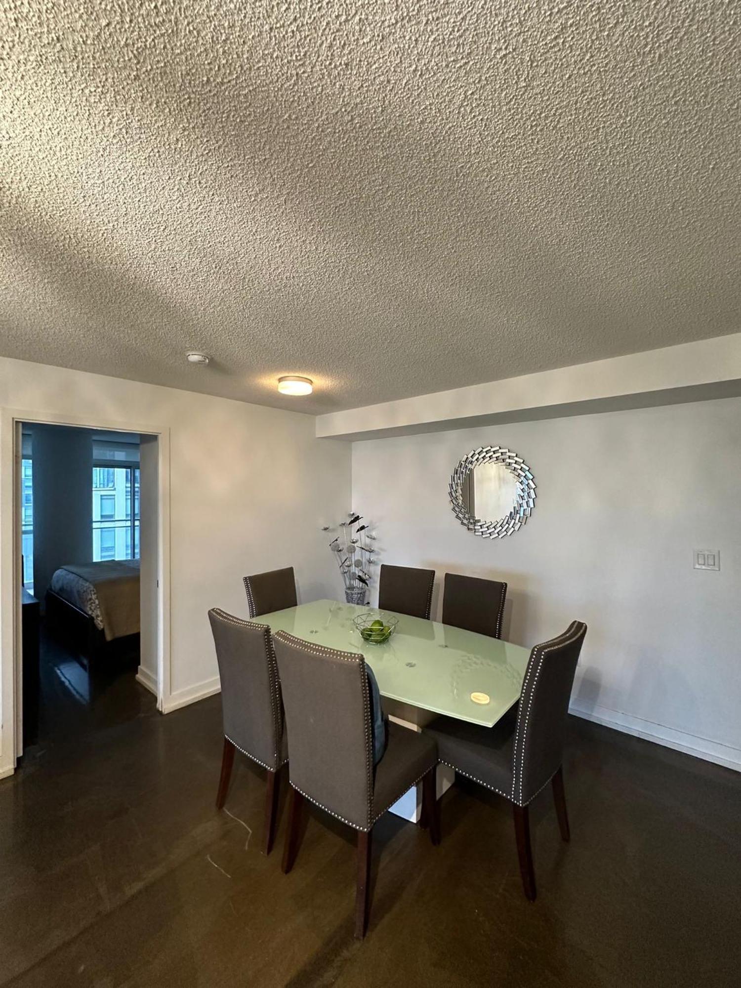 Toronto Downtown Luxurious Stylish 3 Bedroom 3 Bath 2 Balconies Near Rogers Centre Lakeview Condo Bagian luar foto